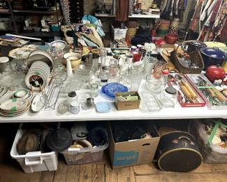 kitchen wear, mens hats, ladies hats, hat box, vase, can holder, 