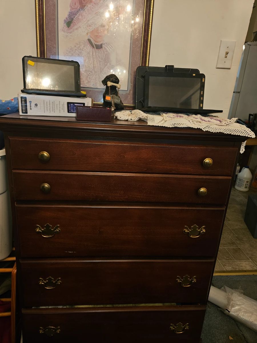 Quality Estate Sale by TLC in Utica, NY starts on 12/7/2023