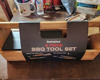 Bbq tool set, new