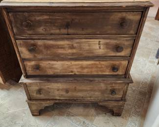 Small dresser