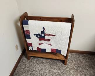 Quilt rack and quilt