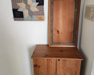 Cd/dvd holder, antique frame