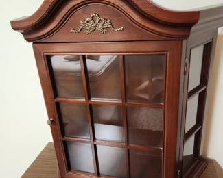 Small display Cabinet 