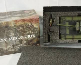 1279	FIGARTI MINIATURES WWII METAL SOLDIERS M26 PERSHING TANK ETA-047
