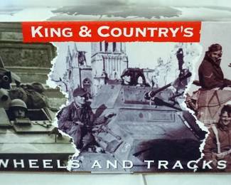1035	KING & COUNTRY FIGHTING VEHICLES THE WINTER JEEP BBA084

