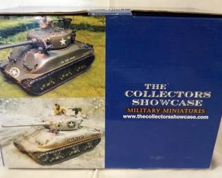 1133	COLLECTORS SHOWCASE WWII MINIATURE M4A1 *CRAZY CAT* TANK
