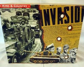 1014	KING & COUNTRY FIGHTING VEHICLES WEPONS CARRIER TRUCK AND TRAILER DD049
