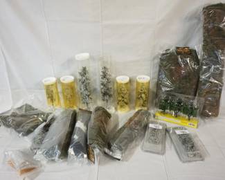 1303	LOT OF SCALE MODEL SCENES
