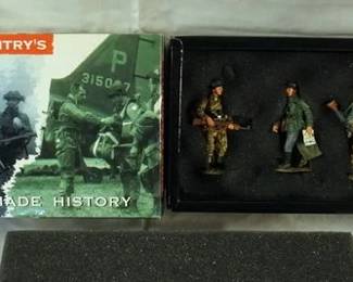 1072	KING & COUNTRY WWII METAL TOY SOLDIERS BOXED WS050
