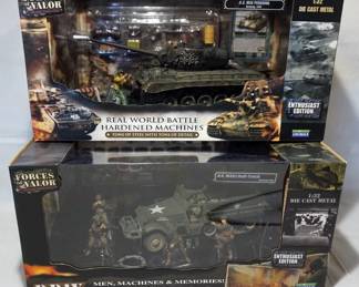 1084	FORCES OF VALOR WWII 1-32 DIECAST METAL LOT OF 2
