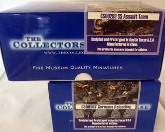 1102	COLLECTORS SHOWCASE WWII MINIATURE SOLDIERS BOXED SETS LOT OF 2
