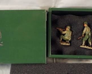 1145	KING & COUNTRY WWII METAL TOY SOLDIERS BOXED DD33
