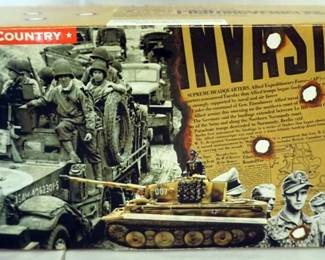 1017	KING & COUNTRY FIGHTING VEHICLES AMBULANCE JEEP SET DD068
