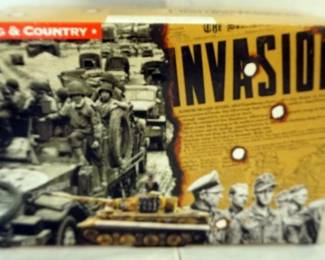 1019	KING & COUNTRY FIGHTING VEHICLES U.S. LIGHT TANK SET DD067
