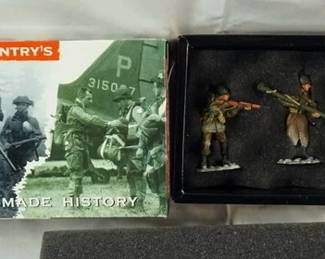 1077	KING & COUNTRY WWII METAL TOY SOLDIERS BOXED BBA002
