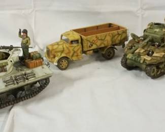 1308	KING & COUNTRY WWII SCALE TANKS & OPEL BLITZ
