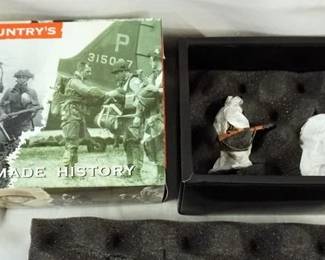 1061	KING & COUNTRY WWII METAL TOY SOLDIERS BOXED DD62
