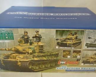 1114	COLLECTORS SHOWCASE WWII MINIATURE OPERATION MARKET GARDEN
