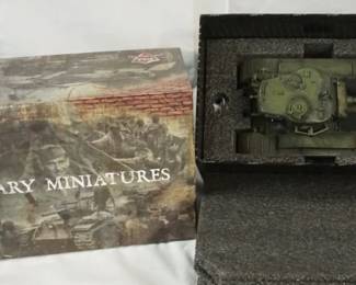 1273	FIGARTI MINIATURES WWII METAL SOLDIERS M26 PERSHING TANK ETZ-047
