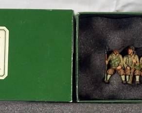 1142	KING & COUNTRY WWII METAL TOY SOLDIERS BOXED DD40
