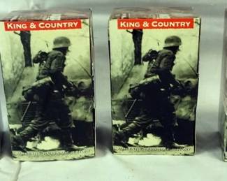 1053	KING & COUNTRY WWII METAL SOLDIERS GROUP OF 4 IN BOXES

