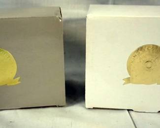 1055	KING & COUNTRY OIL DRUMS SET LOT 2 BOXES SP042
