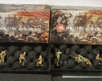 1270	FIGARTI MINIATURES WWII METAL SOLDIERS RMA-010, RMA-011
