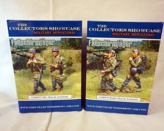 1103	COLLECTORS SHOWCASE WWII MINIATURE SOLDIERS BOXED SETS LOT OF 2
