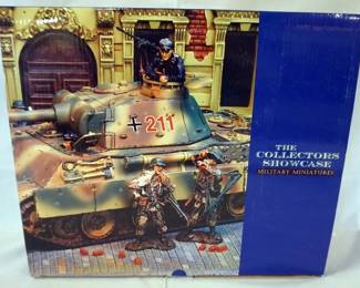 1137	COLLECTORS SHOWCASE WWII MINIATURE PZKFW IV PANZER TANK
