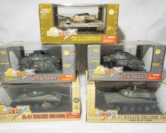 1240	ULTIMATE SOLDIER 32X WWII 5 BOXED TANKS
