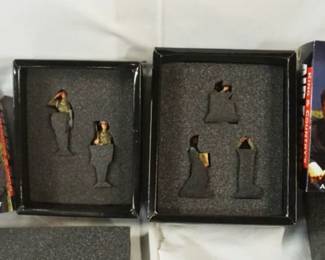 1322	KING & COUNTRY WWII AIRFOCE METAL SOLDIERS LOT OF 2 AF004, AF006
