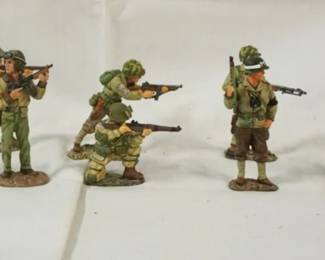 1312	KING & COUNTRY WWII METAL SOLDIERS LOT OF 10
