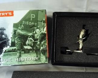 1076	KING & COUNTRY WWII METAL TOY SOLDIERS BOXED BBG010
