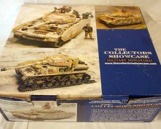 1118	COLLECTORS SHOWCASE WWII MINIATURE PZKFW IV AUS.G
