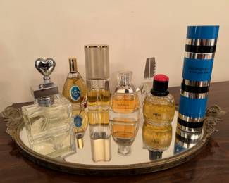Perfumes/Fragrances by Ralph Lauren, YSL, Vera Wang, and More.
