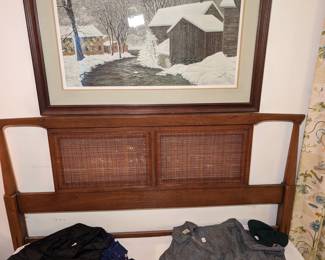 Worth Furniture Full Size Bed