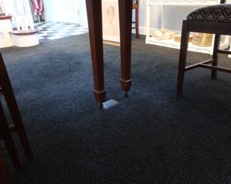 legs on  dining  room  table