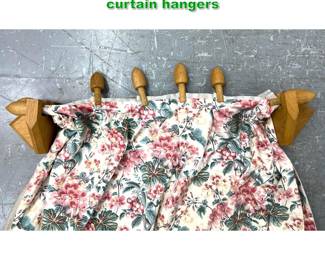 Lot 1472 Guillerme et Chambron curtain hangers