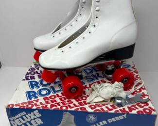 NIB Vintage Roller Derby Womens Deluxe White Roller Skates Sz 8