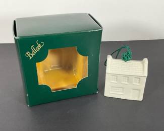 Belleek Pub Bell / Ornament