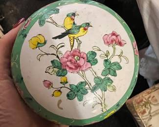 Chinese Canton Enamel on Metal Rose Bird Box
