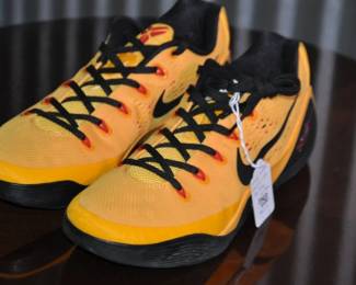 Rare Nike Kobe, Bruce Lee, 2014 Athletic Shoes, Size 8 1/2, No Box. ($250) 