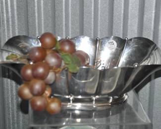 Vintage Reed & Barton Enhances Every Decor!  This Rare Design Silver Plate Centerpiece Bowl Features Scalloped Top Edge and Intermittent Beads Along Top Edge Sides.  The Elegant Beaded Design Carries to the Lower Portion of the Bowl with Beads Going Around the Base.  Simply Stunning!  Hallmarked on the Base and Numbered 1475, 15"W x 9.23"D x 4.5"H, ($75)