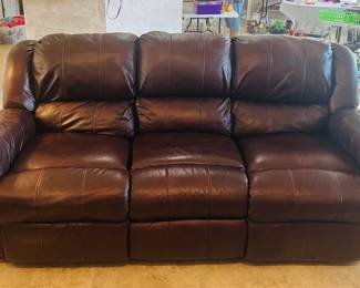 Pair of matching Lane leather reclining sofas 