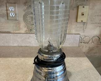 Vintage 1960's Osterizer Chrome Blender - works!