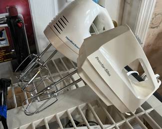 Hamilton Beach and Proctor Silex hand mixers