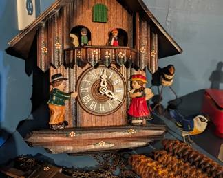 Vintage cuckoo clock