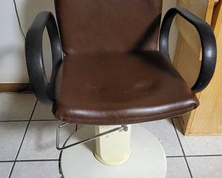 Barber chair