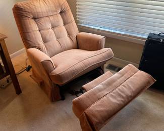 BUY IT NOW: Orange Tufted Recliner. $30