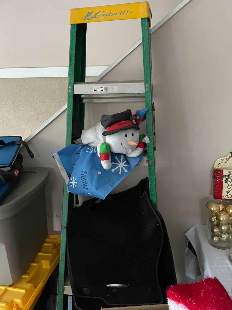 Hollis Estate in Saint Simons Island, GA starts on 12/1/2023